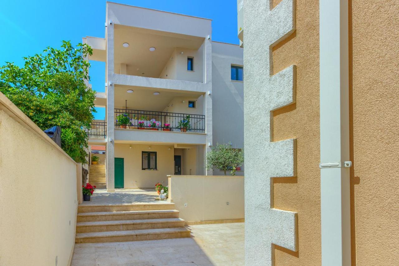 Villa" Arijana 2" スラティネ エクステリア 写真